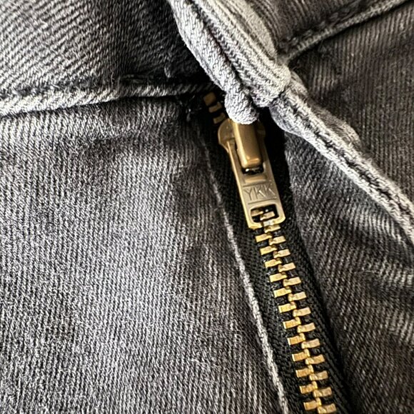 🟣🟣 Free People Womens Distressed Dark Wash Straight Jeans Size 26 - Picture 6 of 10